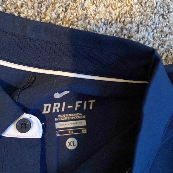 Nike Dri-Fit Polo.  NWT - Picture 3 of 4